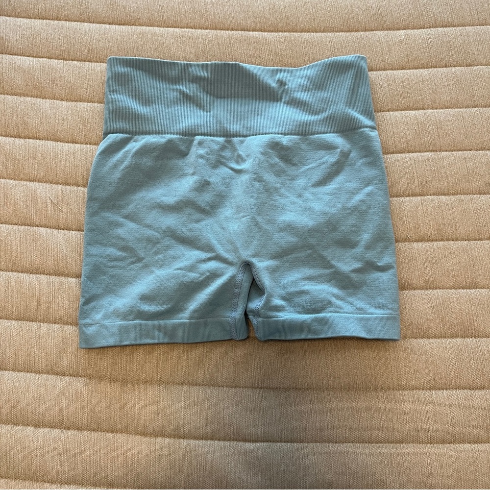 Scrunch spandex